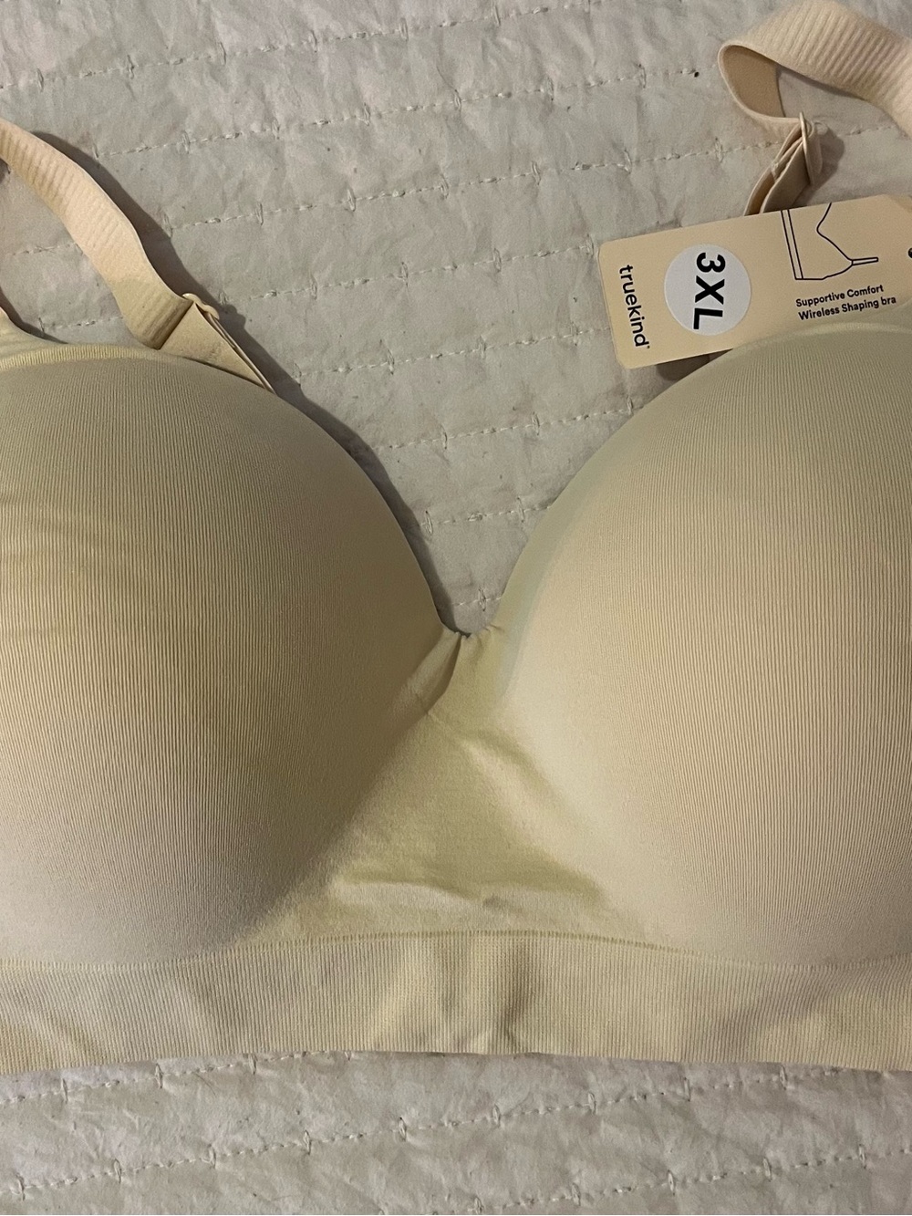 Truekind NWT Seamless Wireless Shaping Bra - Cream Sz 3XL